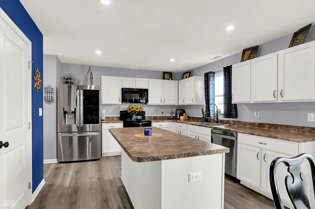 $329,900 | 7147 East Rising Sun Circle South, Camby, IN 46113