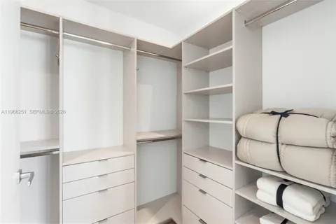 $4,850,000 | 8701 Collins Avenue, Unit 606, Miami Beach, FL 33154