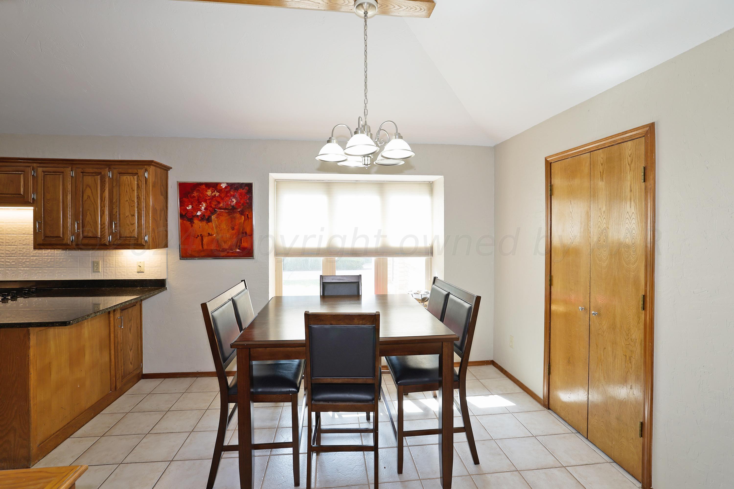 11 Bunker Pass Canyon, TX 79015 - Photo 13 of 32 13-Breakfast Area