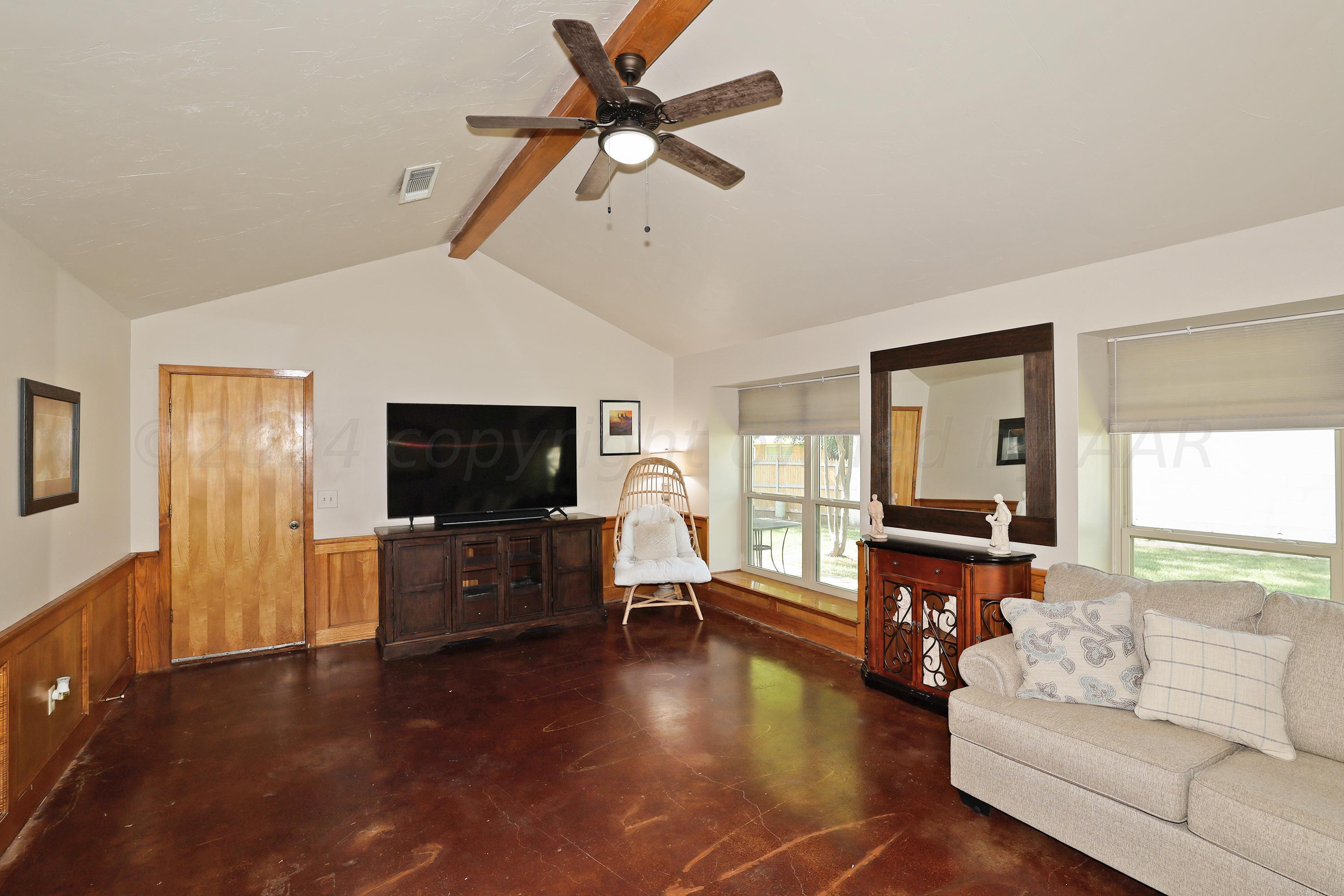 11 Bunker Pass Canyon, TX 79015 - Photo 14 of 32 14-Den