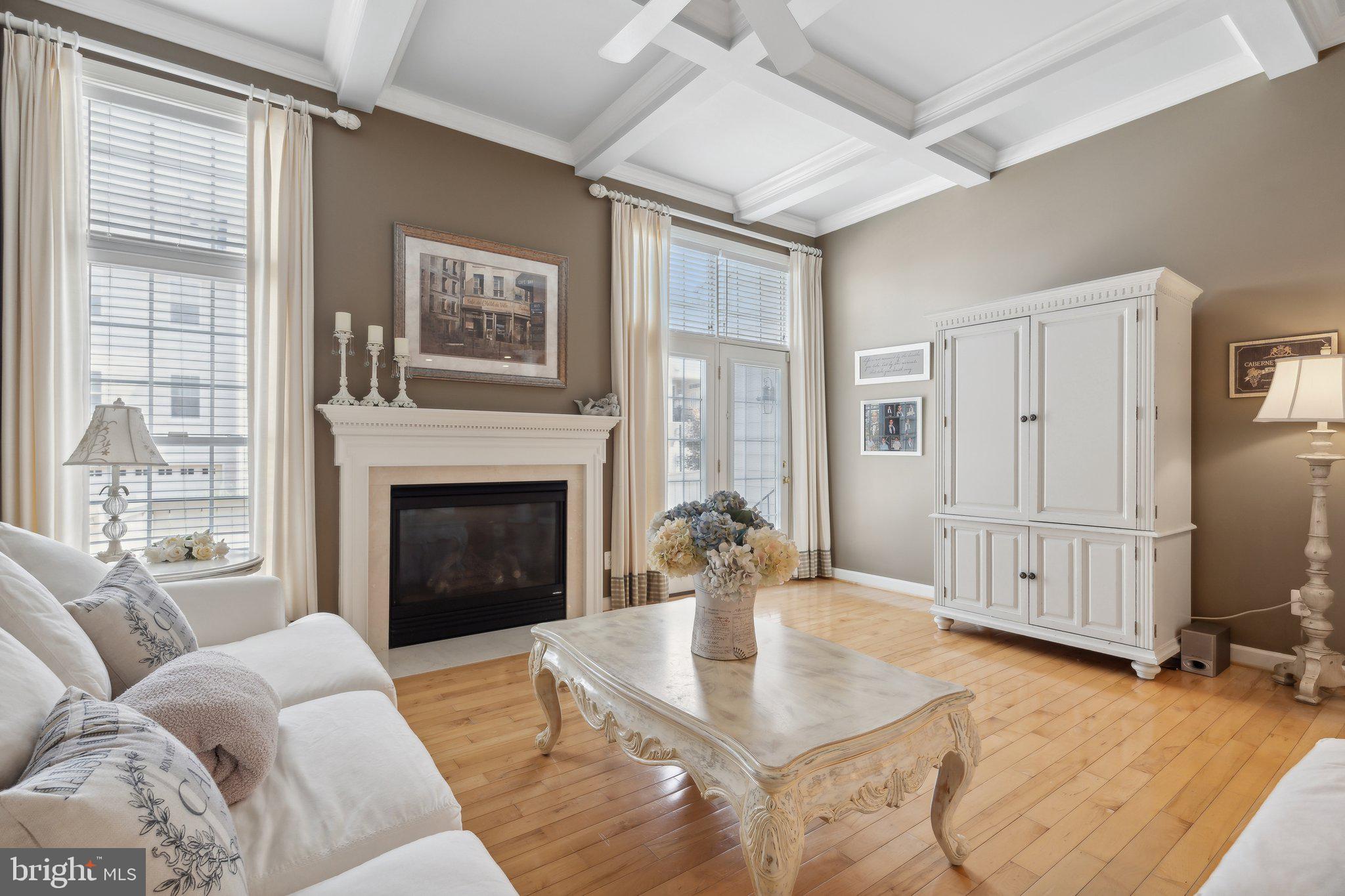 24908 Castleton Drive Chantilly, VA 20152 - Photo 15 of 47 Family Room