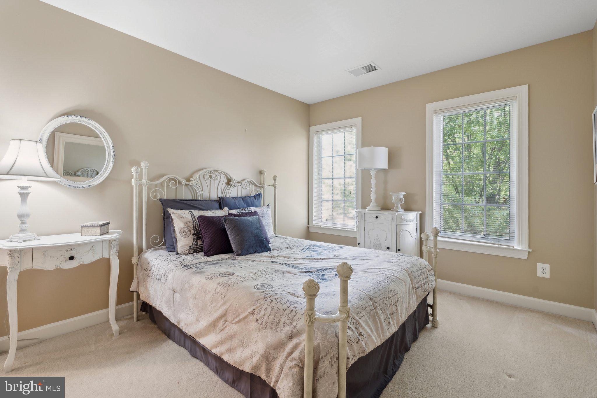 24908 Castleton Drive Chantilly, VA 20152 - Photo 32 of 47 Third Bedroom