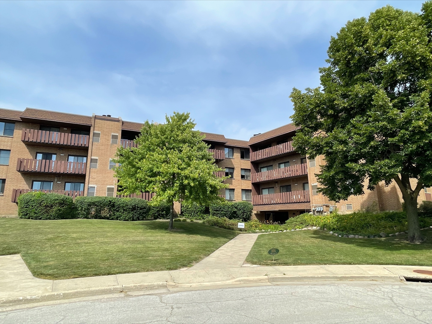 1755 Lake Cook Road, Unit 220 Northbrook, IL 60035 - Photo 1 of 22 Gallery Image 1