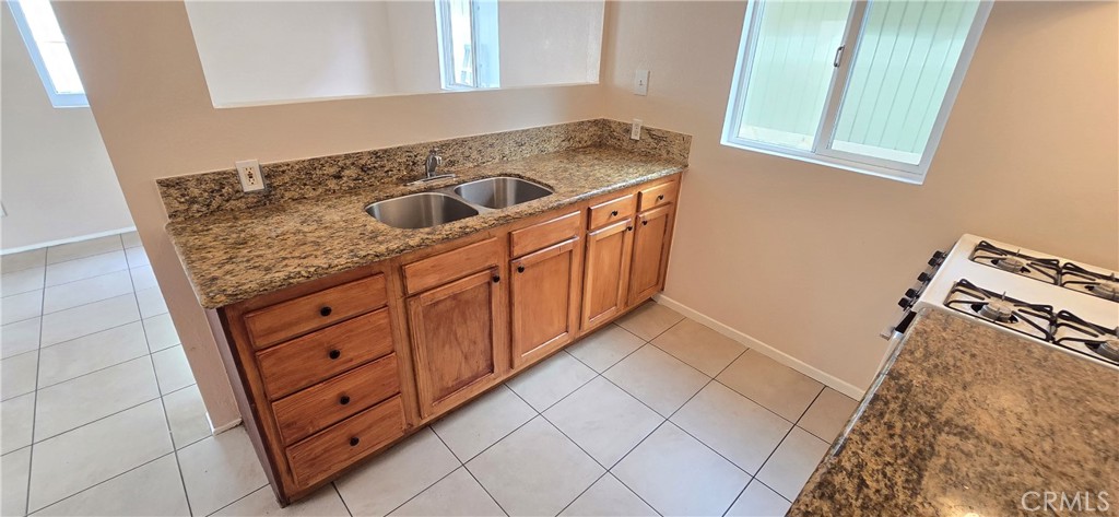 1060 Cherry, Unit A & B Long Beach, CA 90813 - Photo 36 of 63 a kitchen with sink and cabinets