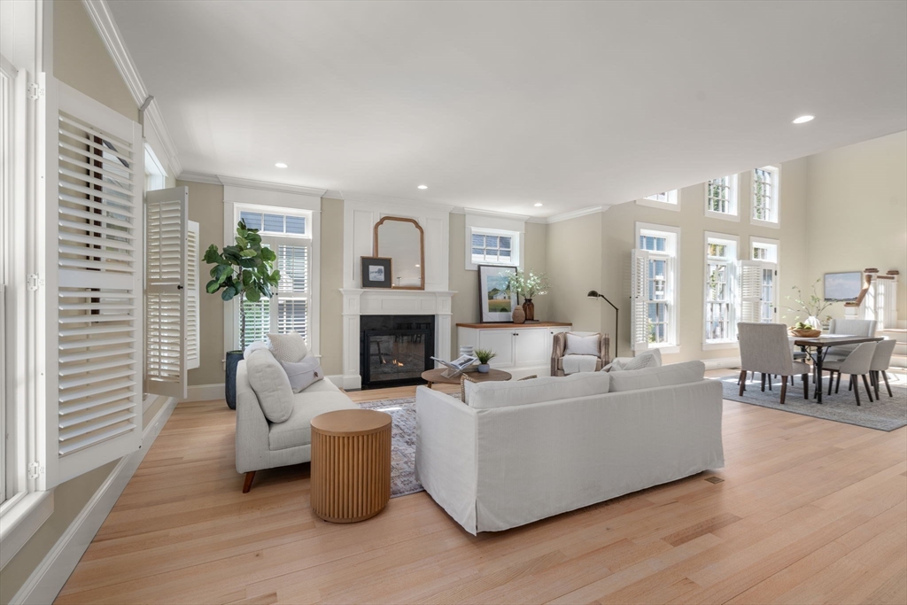 4 Maple Street, Unit 4 Medfield, MA 02052 - Photo 4 of 35