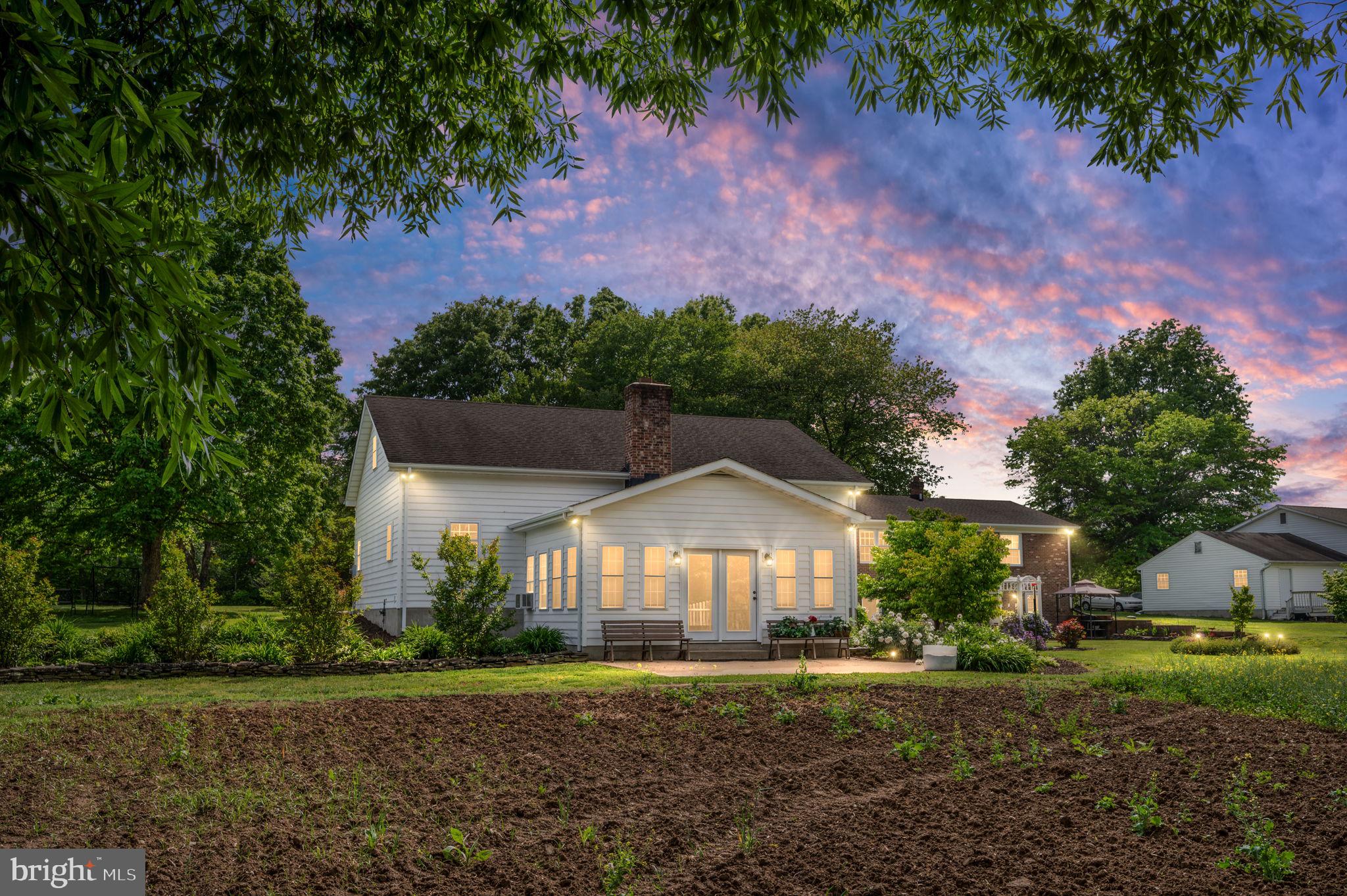 201 McCarty Road Fredericksburg, VA 22405 - Photo 3 of 63 Amazing yard!