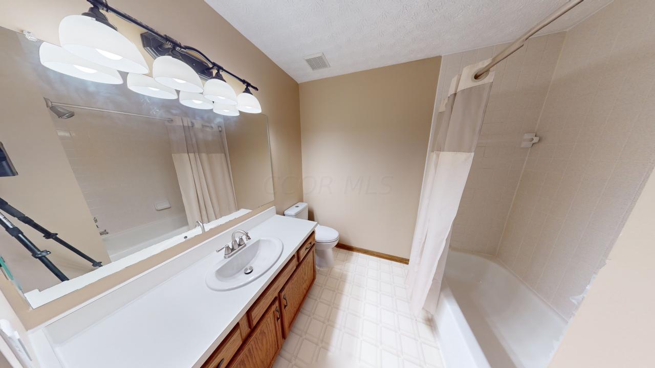 2844 Frazell Road Hilliard, OH 43026 - Photo 17 of 37 R1 (17)