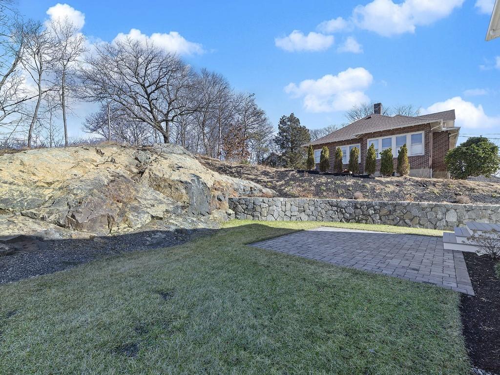 35 Rockridge Road Waltham, MA 02453 - Photo 34 of 41 Gallery Image 34