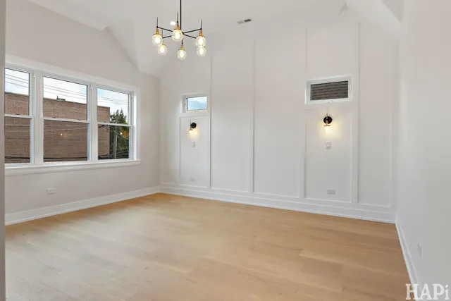 $1,399,000 | 3507 North Whipple Street, Chicago, IL 60618