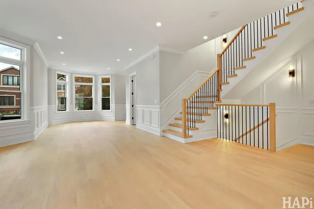 $1,399,000 | 3507 North Whipple Street, Chicago, IL 60618