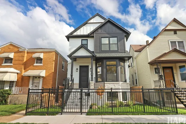 $1,399,000 | 3507 North Whipple Street, Chicago, IL 60618