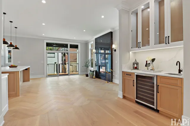 $1,399,000 | 3507 North Whipple Street, Chicago, IL 60618