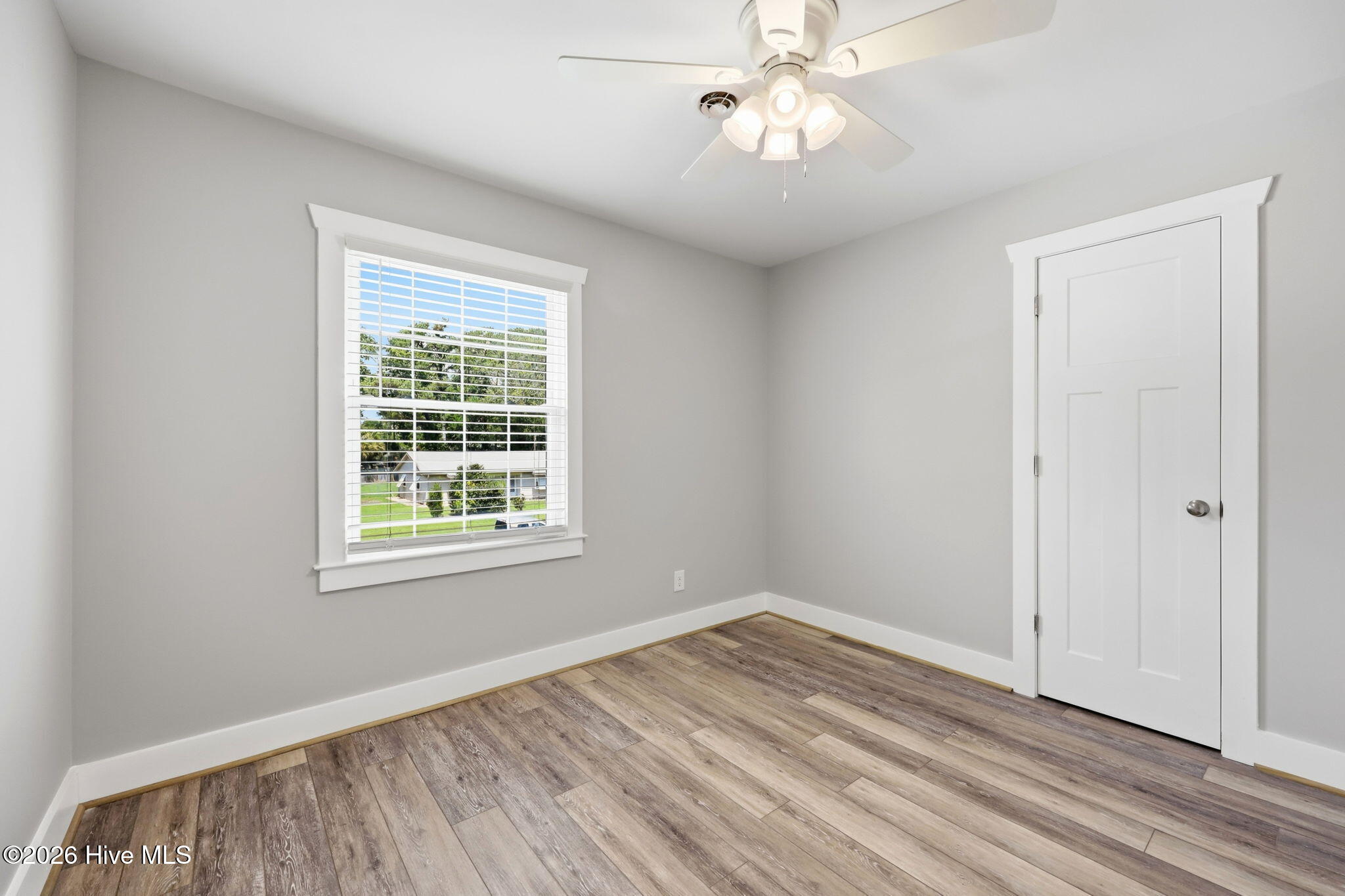 700 Robin Road Morehead City, NC 28557 - Photo 27 of 41 3rd bedroom