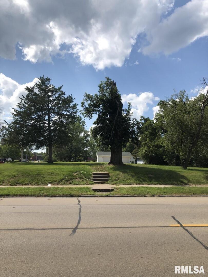 2602 North 3rd Street Clinton, IA 52732 - Photo 1 of 1 Gallery Image 1