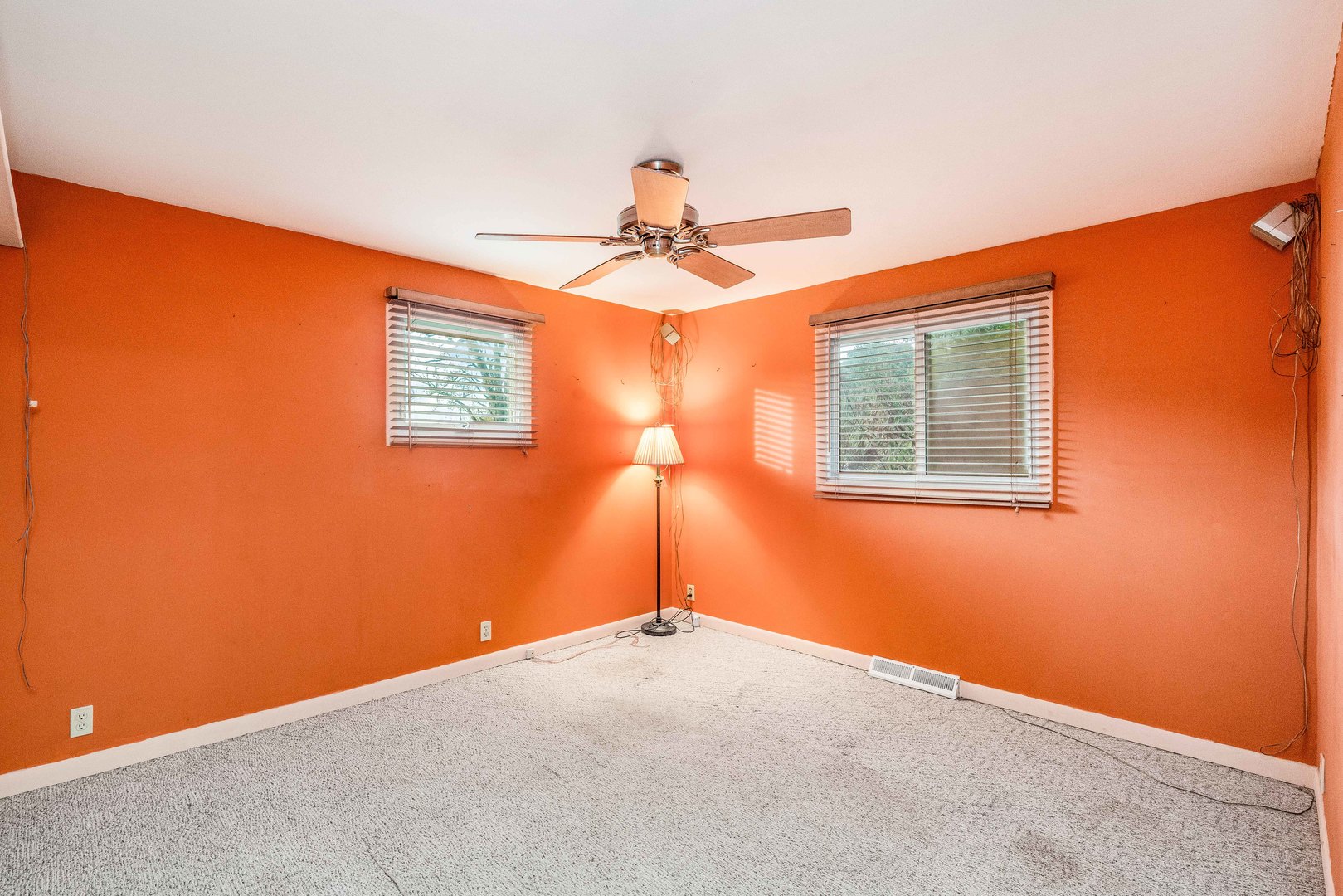 1014 Castle Street Sandwich, IL 60548 - Photo 11 of 21 a view of empty room with windows