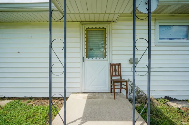 $180,000 | 901 Ravine Park Boulevard, Attica, IN 47918