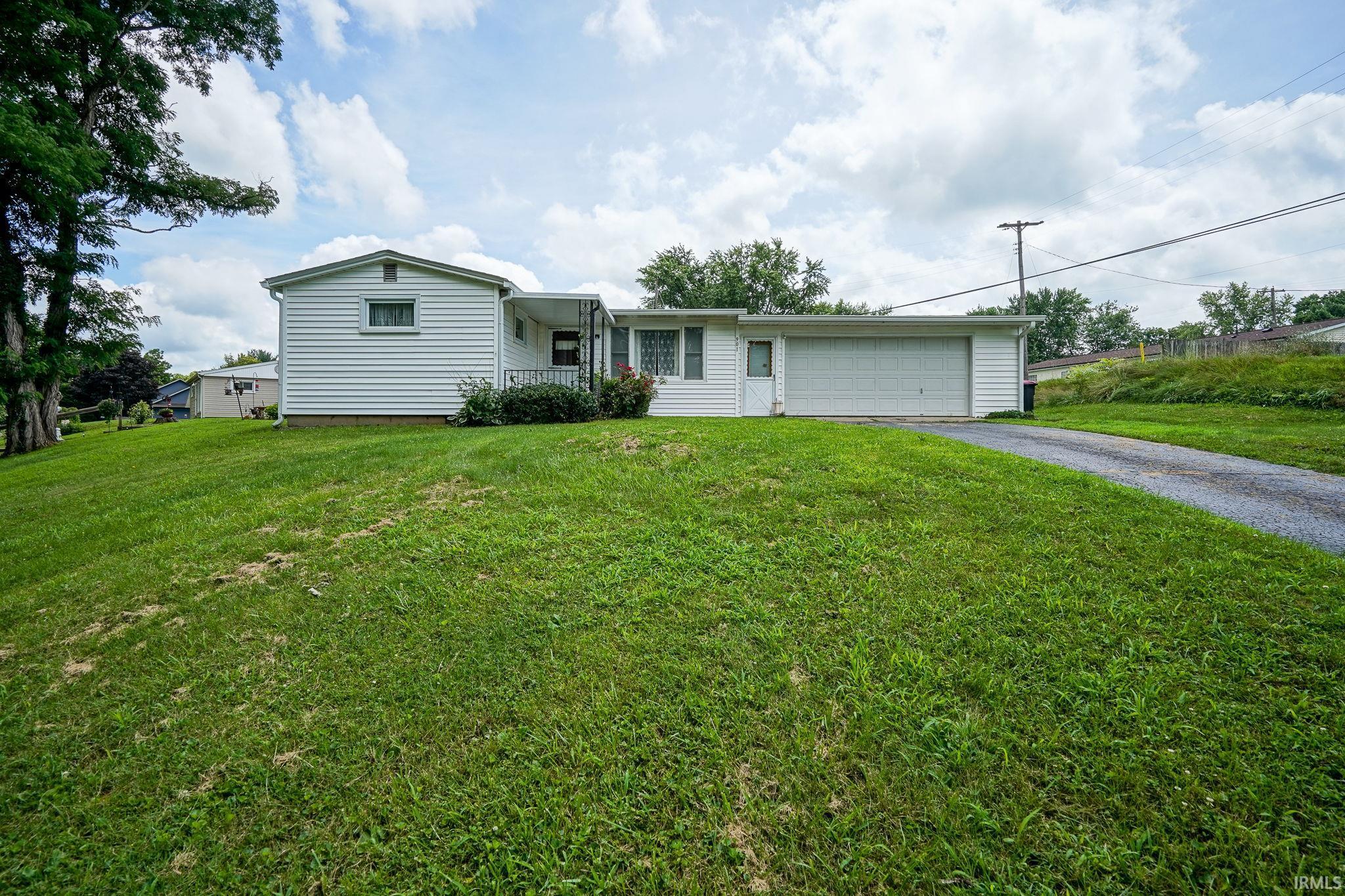 901 Ravine Park Boulevard Attica, IN 47918 - Photo 2 of 27