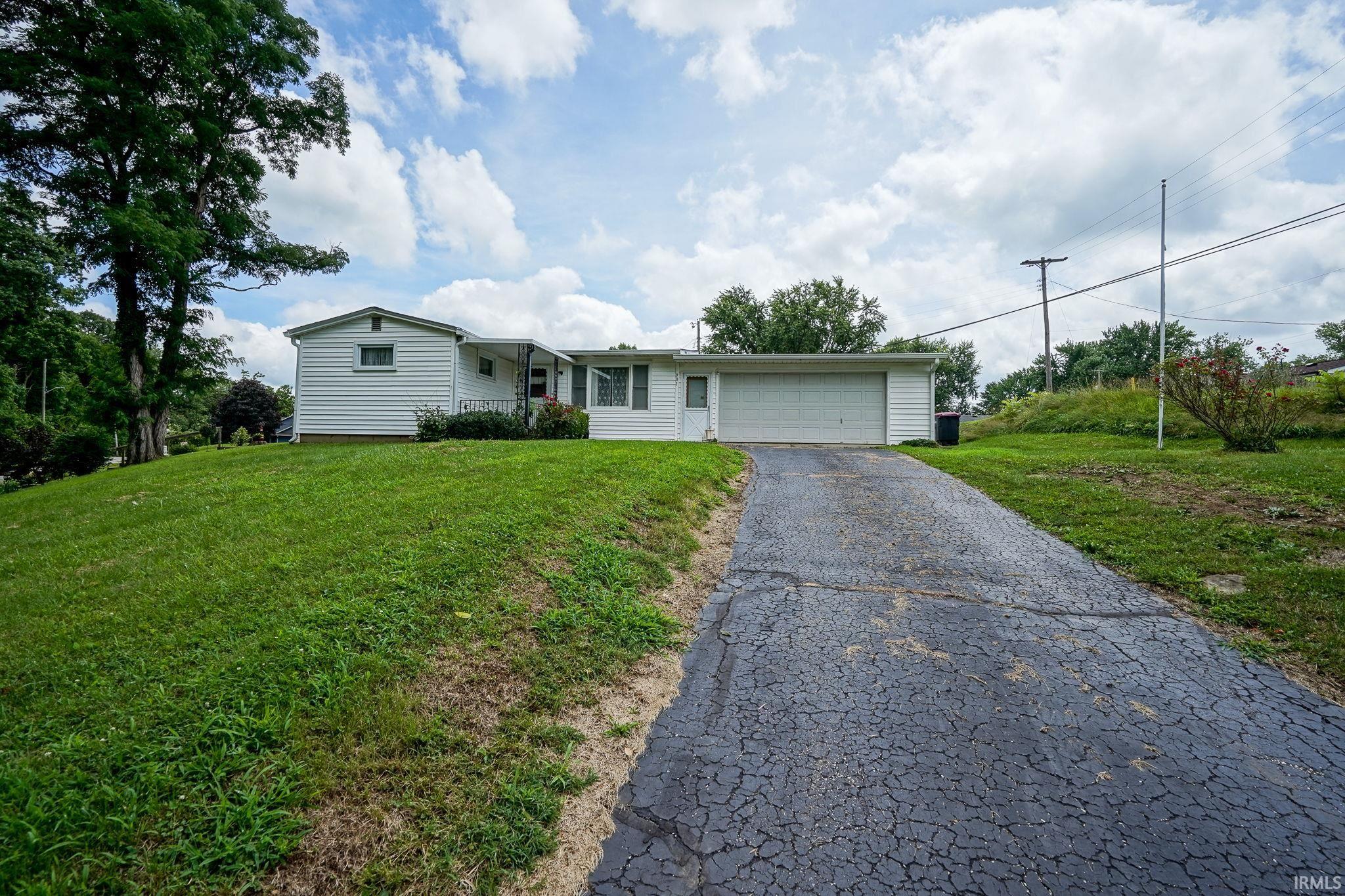 901 Ravine Park Boulevard Attica, IN 47918 - Photo 3 of 27
