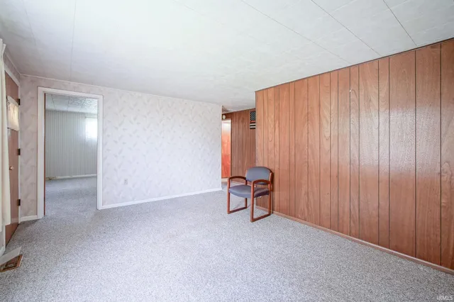 $180,000 | 901 Ravine Park Boulevard, Attica, IN 47918