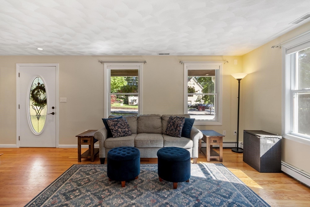 26 Worden Road Tyngsborough, MA 01879 - Photo 7 of 42