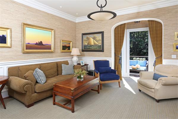 26 Braddock Park Boston, MA 02116 - Photo 11 of 25 a living room with furniture and a large window