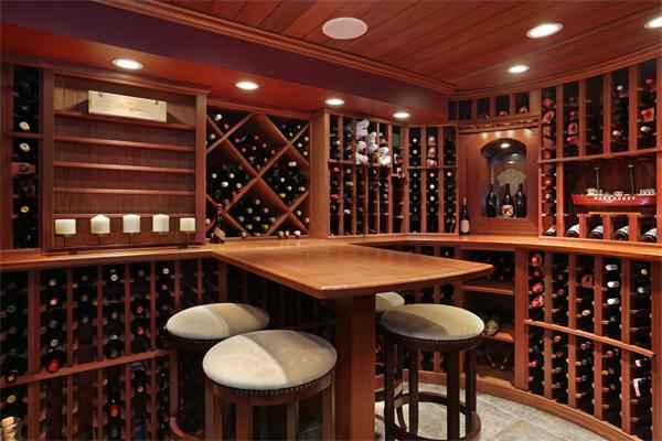 26 Braddock Park Boston, MA 02116 - Photo 7 of 25