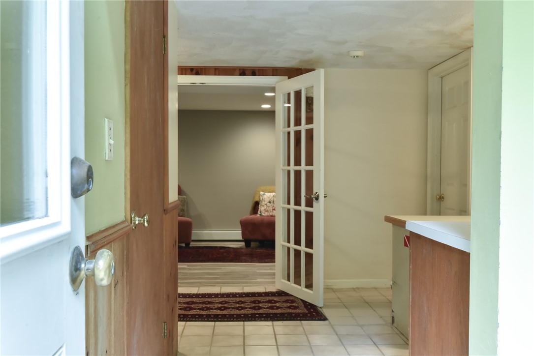 33 Potowomut Road North Kingstown, RI 02852 - Photo 19 of 40 Gallery Image 19
