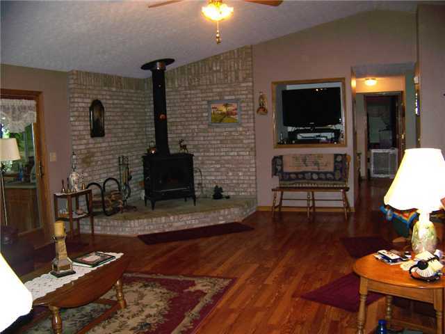 4195 Veatch Road Gambier, OH 43022 - Photo 5 of 25 Gallery Image 5