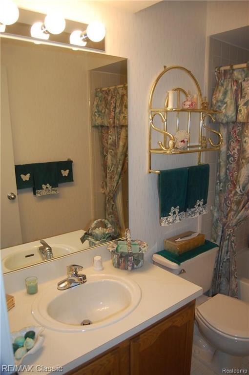 669 Camden Court Rochester Hills, MI 48307 - Photo 17 of 19