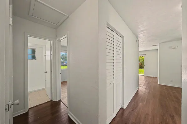 $2,700 | 1458 8th Street, West Palm Beach, FL 33401