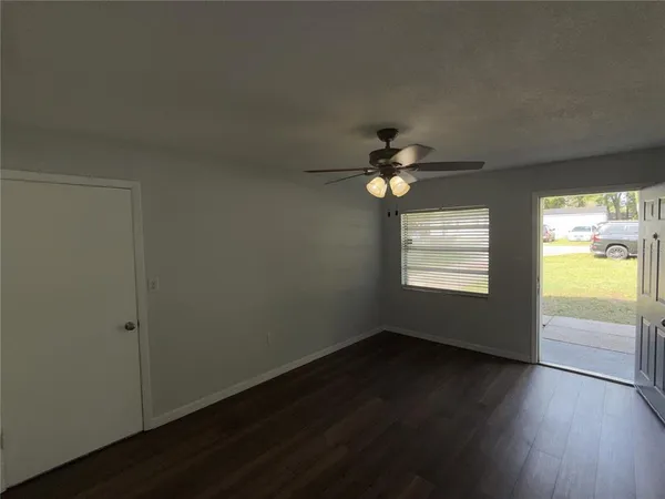 $1,495 | 31822 Sybil, Sorrento, FL 32776