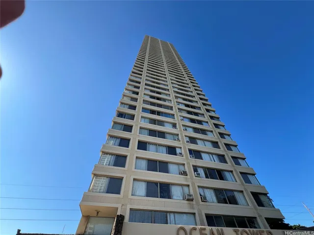 $2,000 | 1060 Kamehameha Highway, Unit 4102A, Pearl City, HI 96782