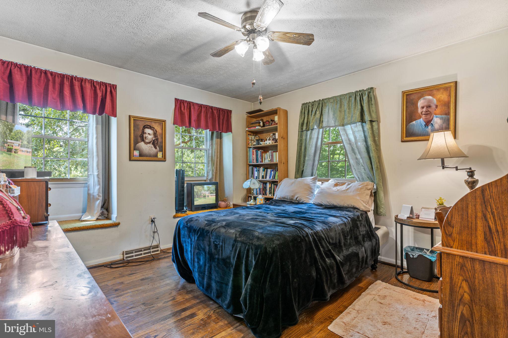 37580 Asher Road Mechanicsville, MD 20659 - Photo 13 of 31 Bedroom