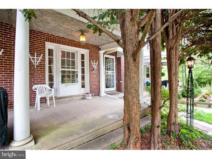 6644 Lotus Road Philadelphia, PA 19151 - Photo 3 of 19 Porch