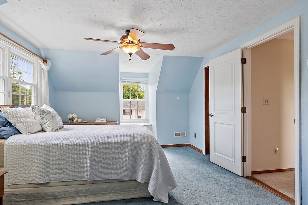 26 Dean Street Hudson, MA 01749 - Photo 22 of 40