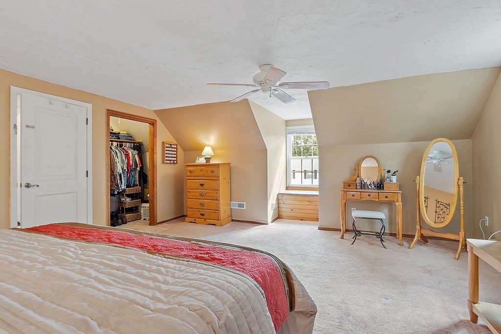 26 Dean Street Hudson, MA 01749 - Photo 24 of 40