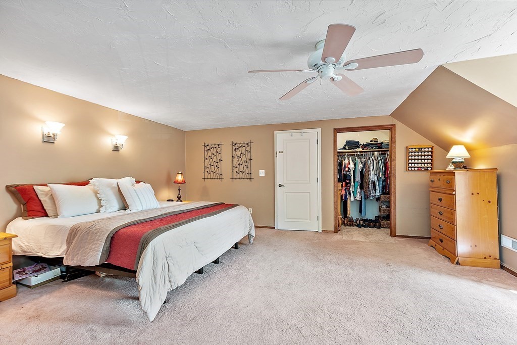 26 Dean Street Hudson, MA 01749 - Photo 25 of 40