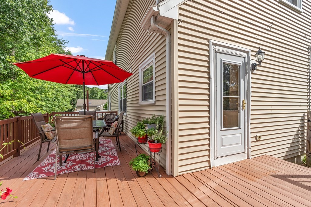 26 Dean Street Hudson, MA 01749 - Photo 34 of 40