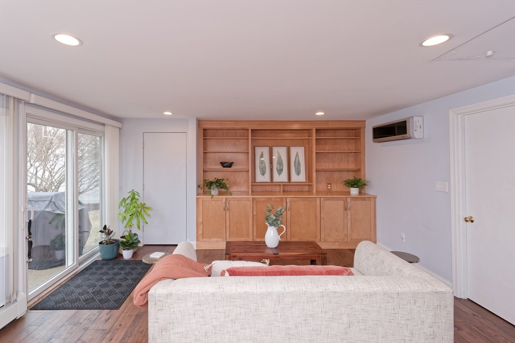 6 Wedgewood Road Natick, MA 01760 - Photo 10 of 42