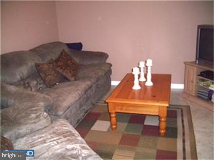 1425 Kingsley Road Havertown, PA 19083 - Photo 11 of 16 Den