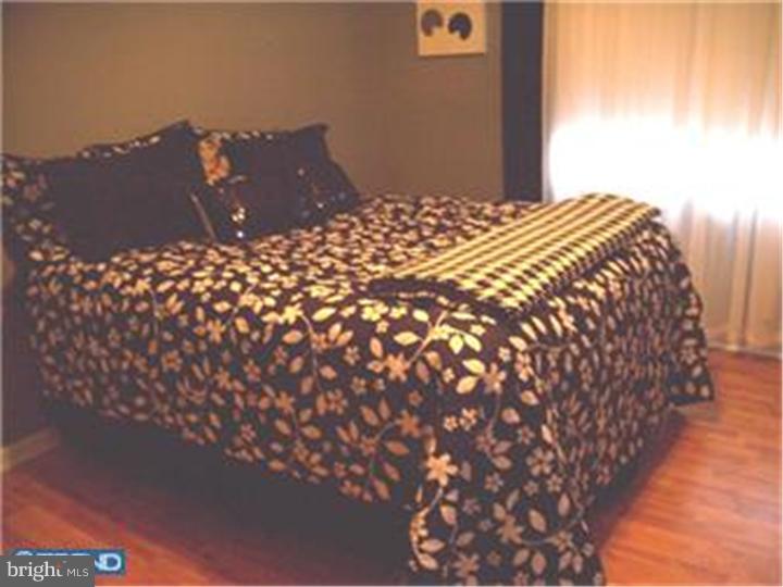 1425 Kingsley Road Havertown, PA 19083 - Photo 12 of 16 Master Bedroom