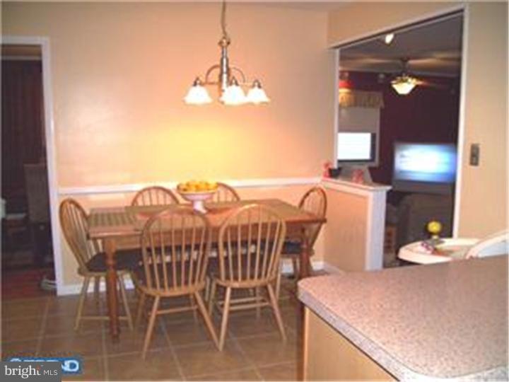 1425 Kingsley Road Havertown, PA 19083 - Photo 10 of 16 Kitchen