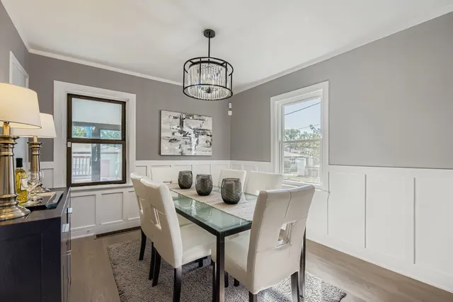 $349,500 | 8841 South Utica Avenue, Evergreen Park, IL 60805