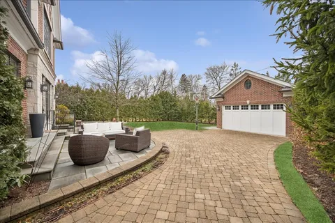 $3,295,000 | 1020 Bluff Road, Glencoe, IL 60022