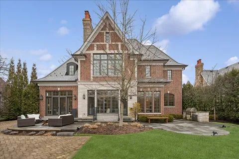 $3,295,000 | 1020 Bluff Road, Glencoe, IL 60022