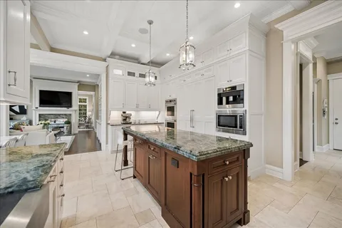 $3,295,000 | 1020 Bluff Road, Glencoe, IL 60022