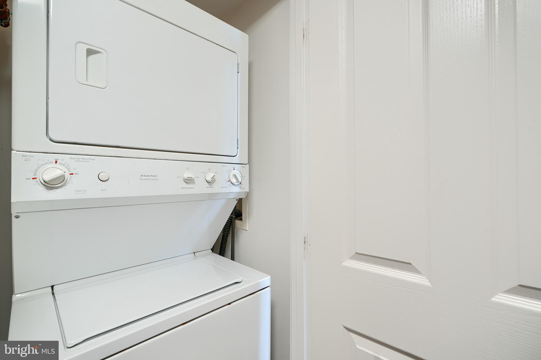 414 Water Street, Unit 1513 Baltimore, MD 21202 - Photo 34 of 43 a close up view of a washer and dryer