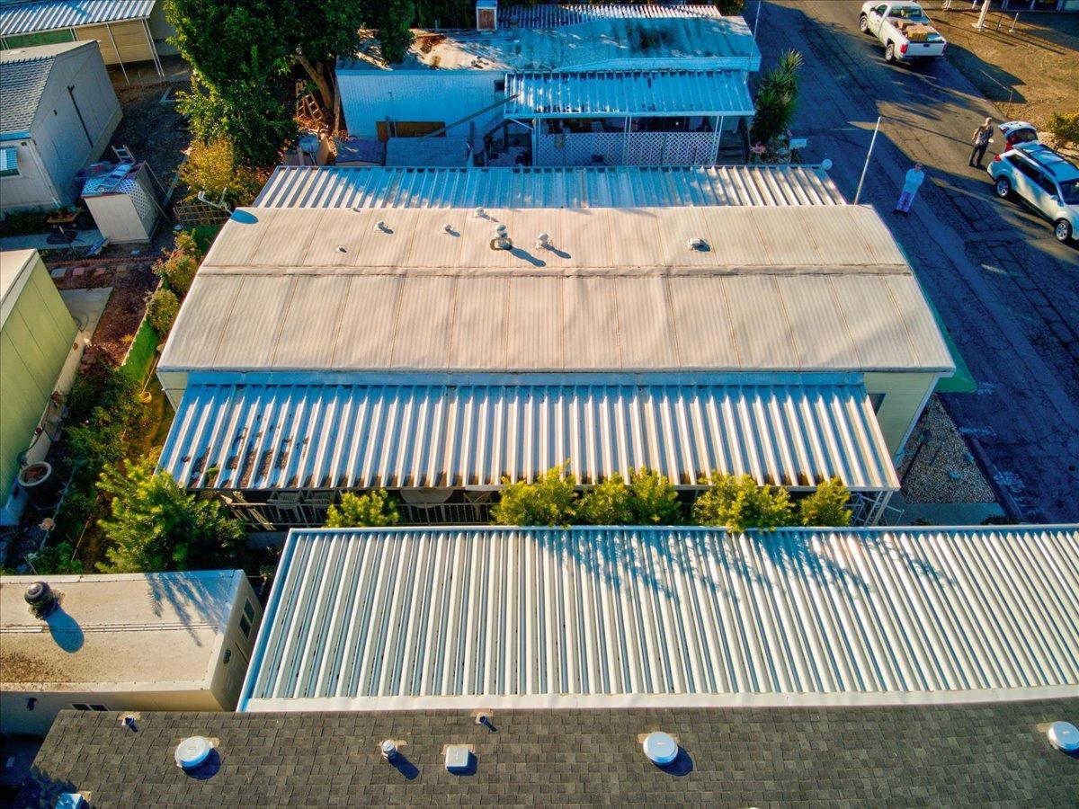 1272 Villa Avenue, Unit SPC56 Clovis, CA 93612 - Photo 35 of 35 a view of outdoor space with swimming pool