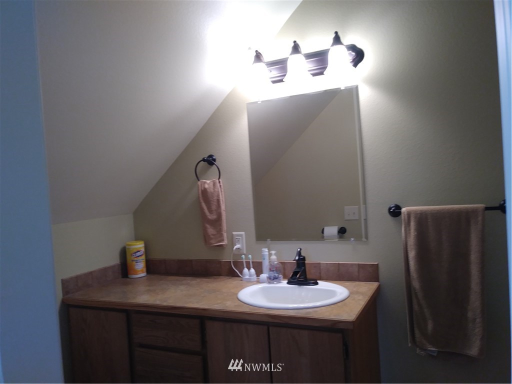 19 Lone Spur Road Oroville, WA 98844 - Photo 13 of 20 Gallery Image 13