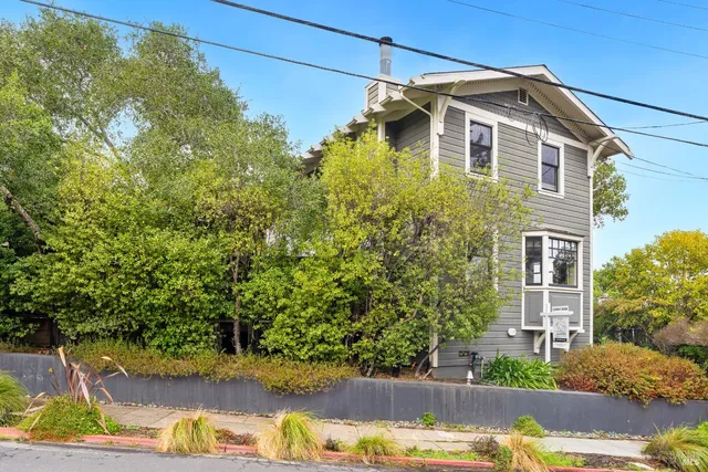 $1,995,000 | 310 Redwood Avenue, Corte Madera, CA 94925